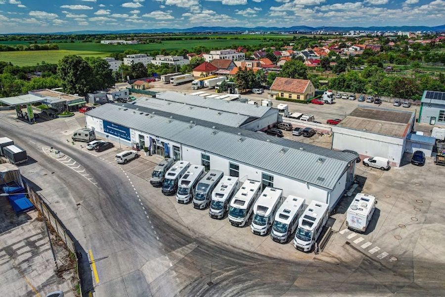 Фото Жасмин Квин в Karavan