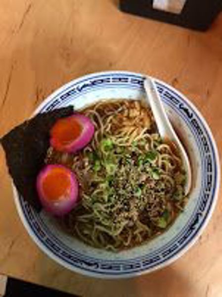 Фото Shoyu ramen у Noodle vs marketing